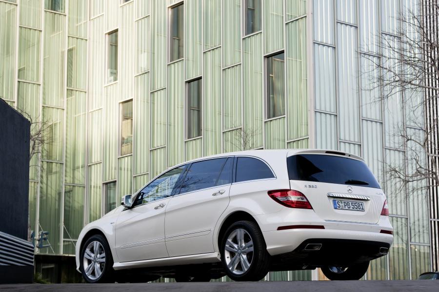  Mercedes-Benz R-Class 2011 года  (фото 60 из 186)